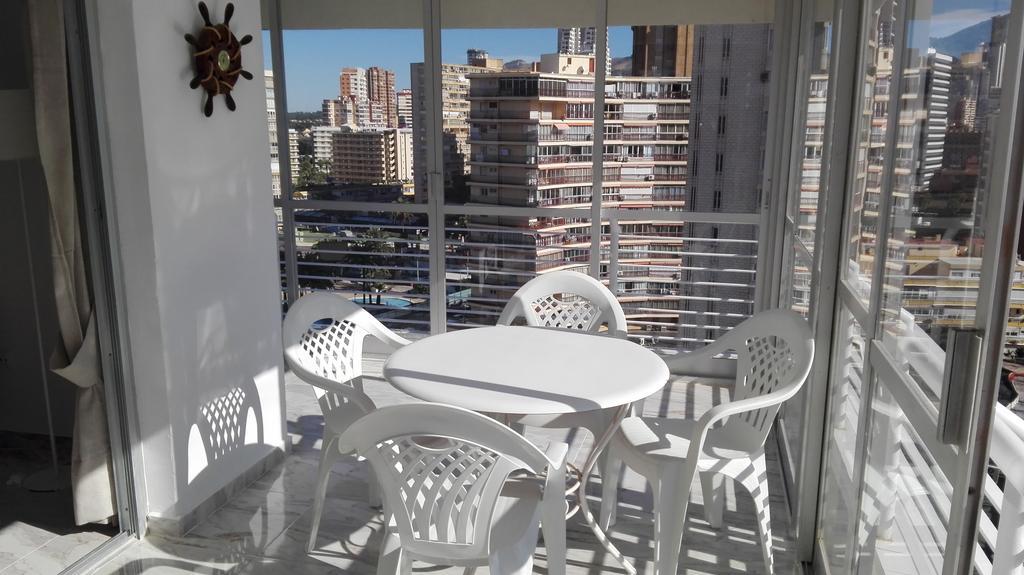 Apartamentos Los Caballos Benidorm Esterno foto