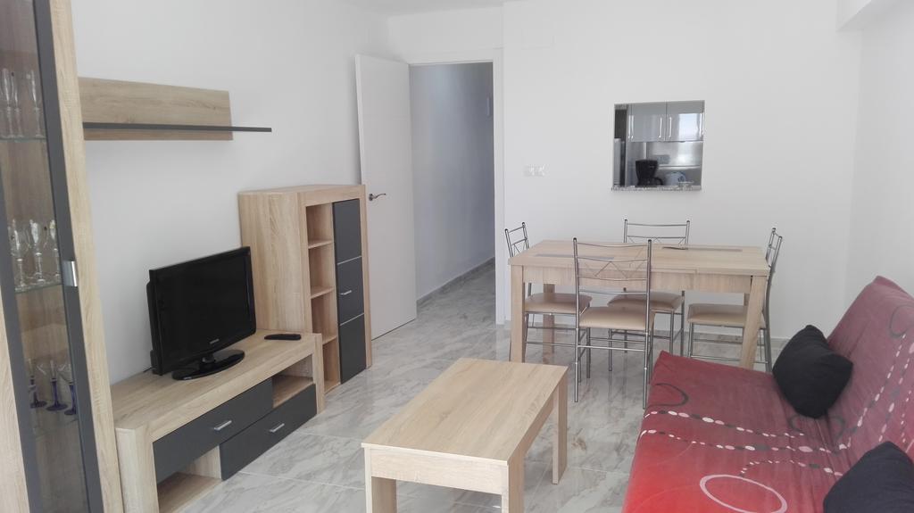 Apartamentos Los Caballos Benidorm Esterno foto