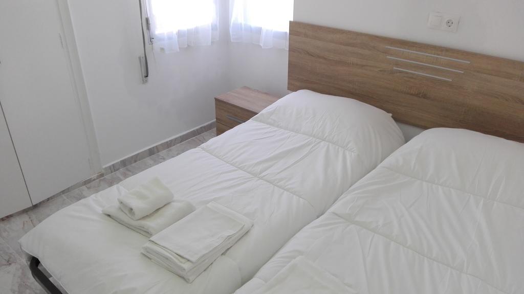 Apartamentos Los Caballos Benidorm Esterno foto