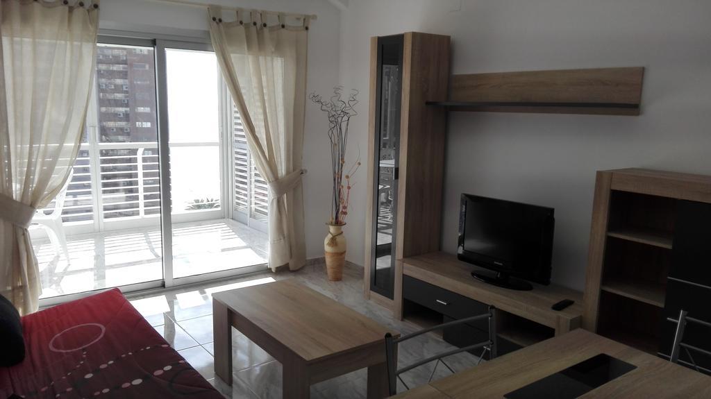 Apartamentos Los Caballos Benidorm Esterno foto